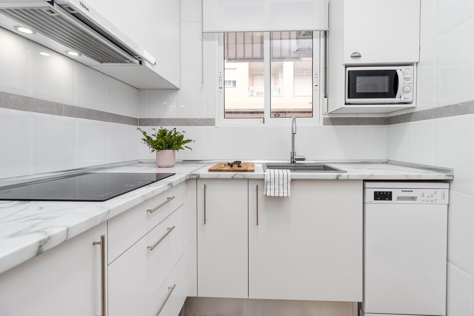 1 sovrum Lägenhet att hyra i Torrevieja - 600 € (Ref: 10047339)
