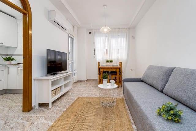 1 bedroom Apartment for rent in Torrevieja - € 600 (Ref: 10047340)