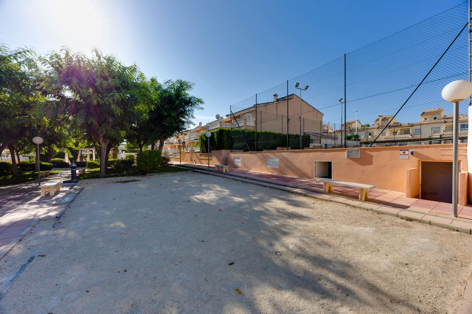 2 slaapkamer Bungalow te koop in Gran Alacant met zwembad garage - € 185.000 (Ref: 10090809)