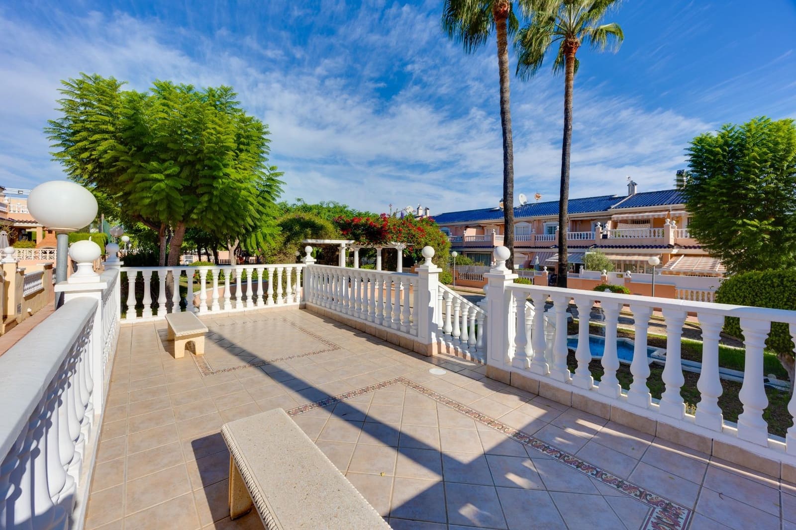 2 slaapkamer Bungalow te koop in Gran Alacant met zwembad garage - € 185.000 (Ref: 10090809)
