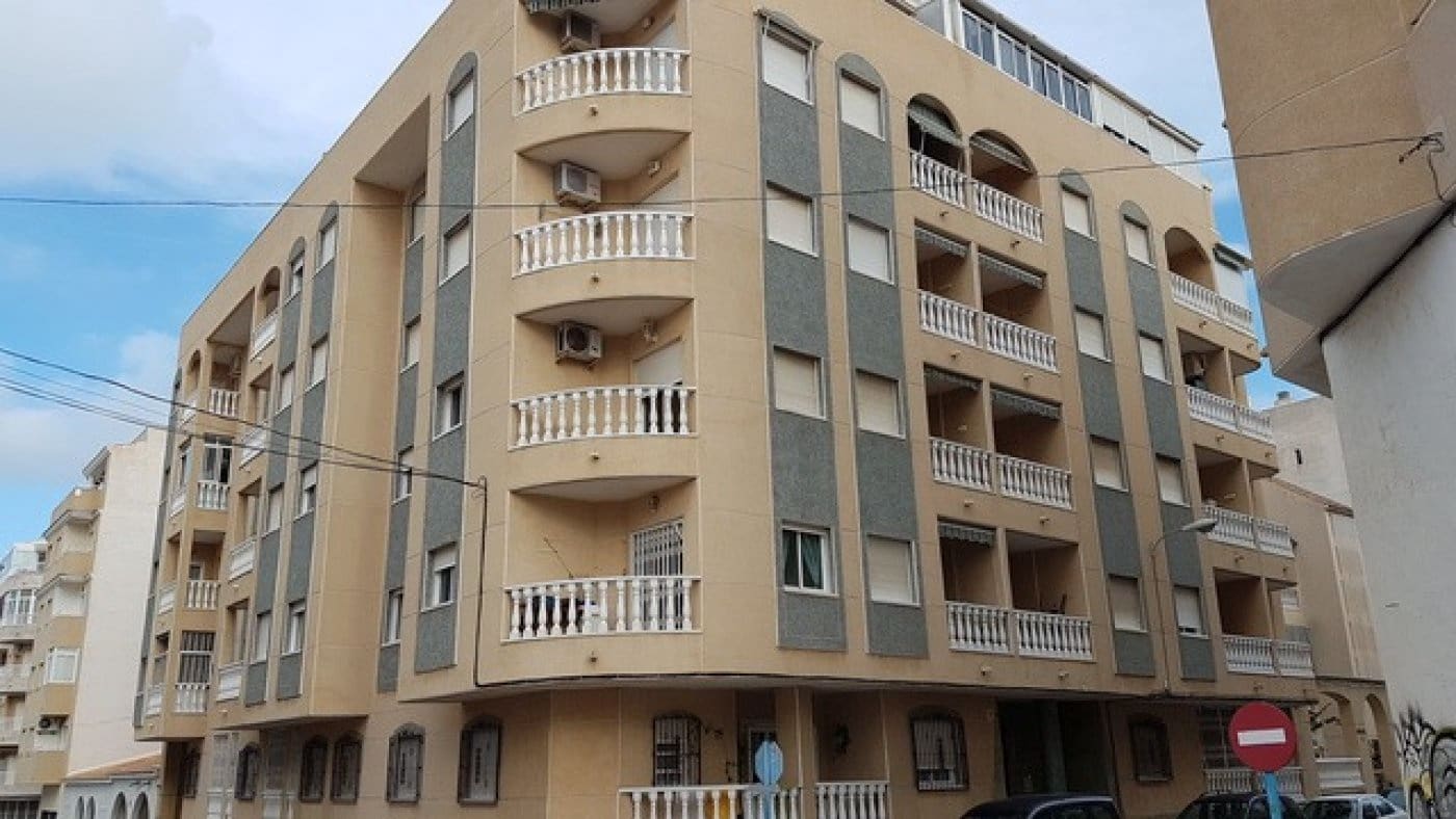 Garagem para venda em Torrevieja - 6 000 € (Ref: 6161311)