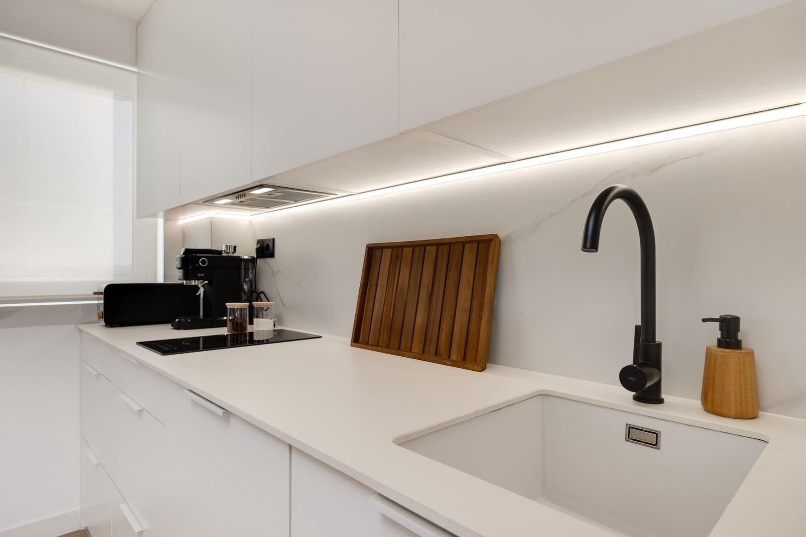 1 quarto Apartamento para arrendamento para férias em Torrevieja com piscina - 350 € (Ref: 8910998)