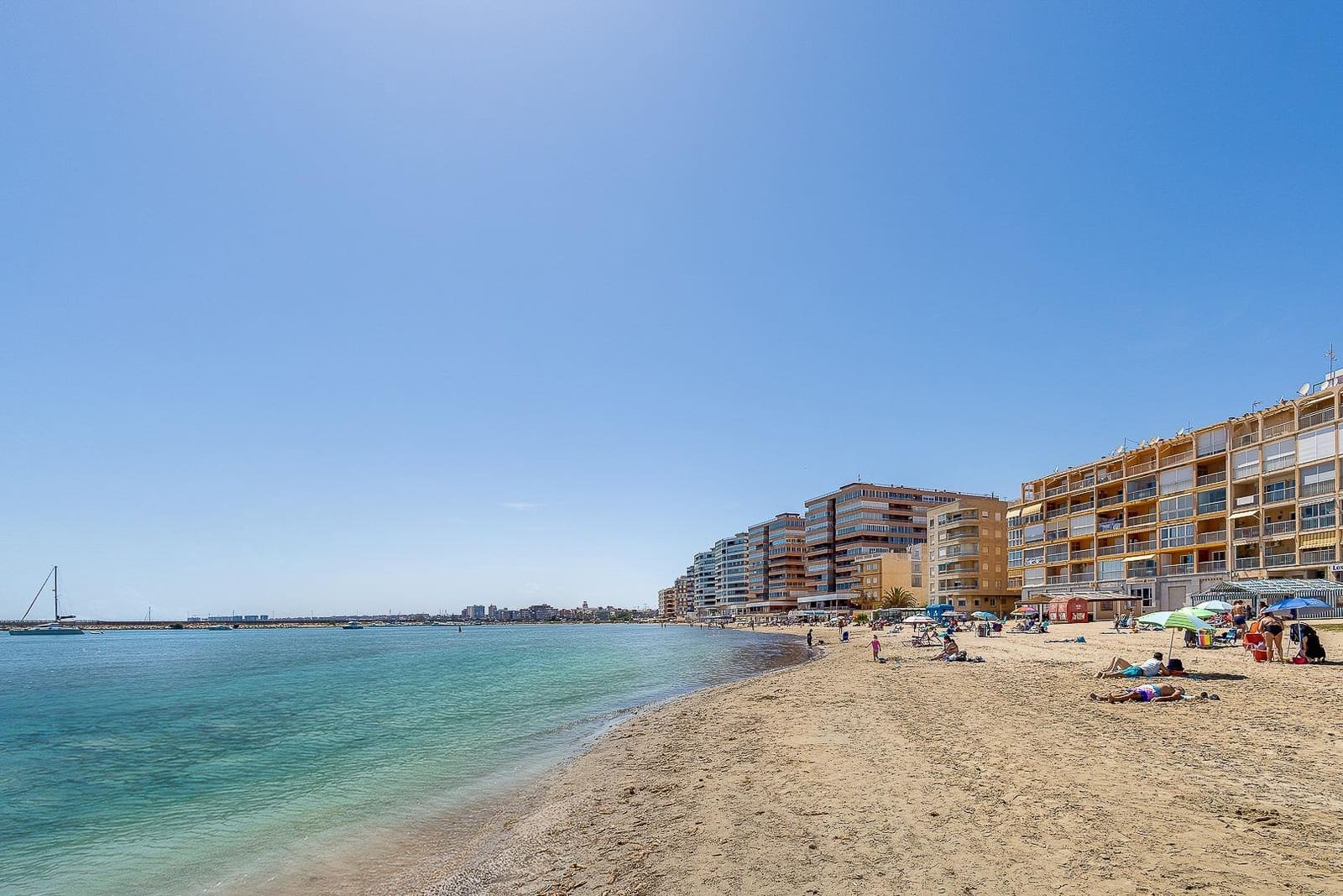 1 quarto Apartamento para arrendamento para férias em Torrevieja com piscina - 350 € (Ref: 8910998)