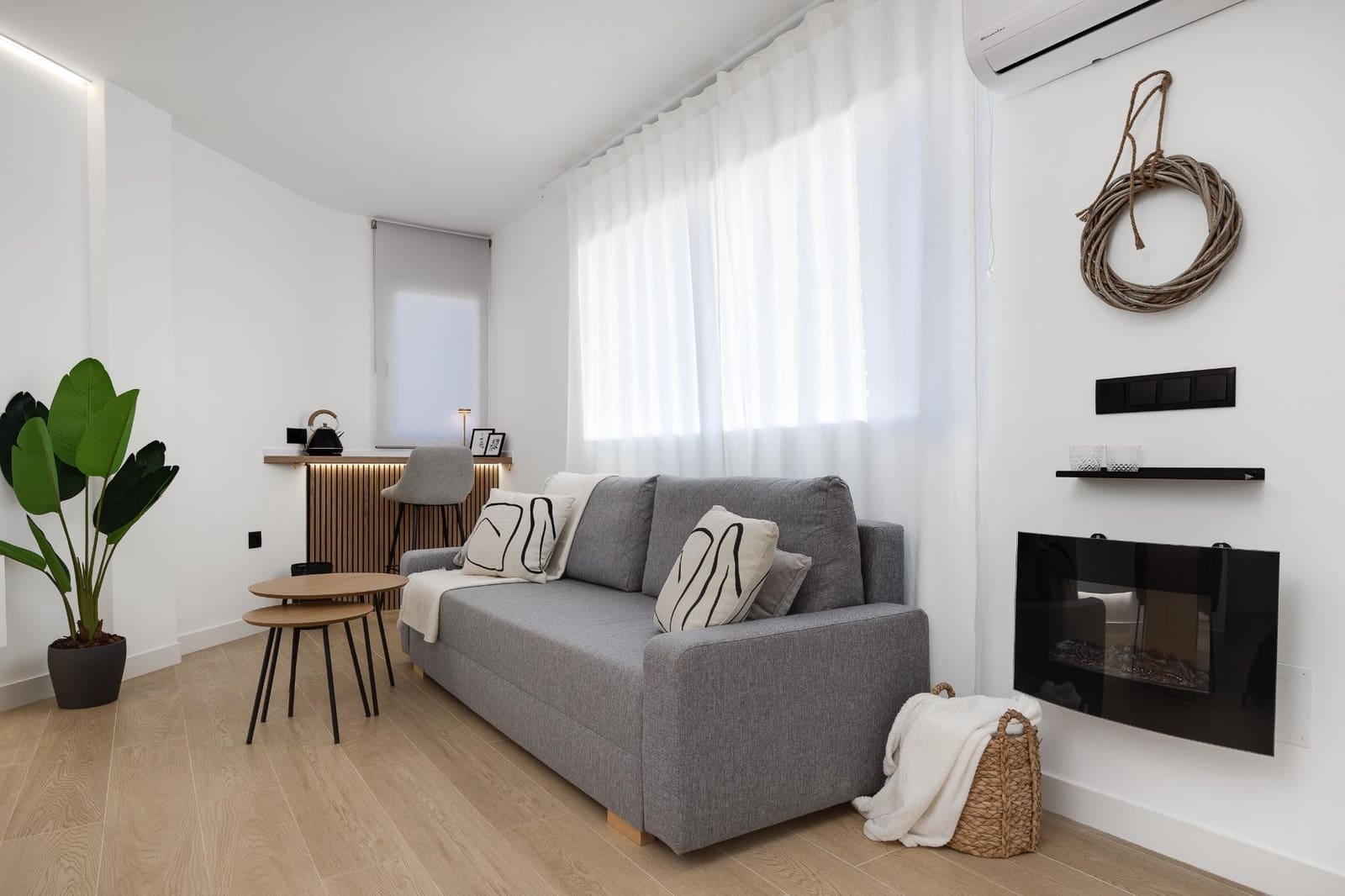 1 quarto Apartamento para arrendamento para férias em Torrevieja com piscina - 350 € (Ref: 8910998)