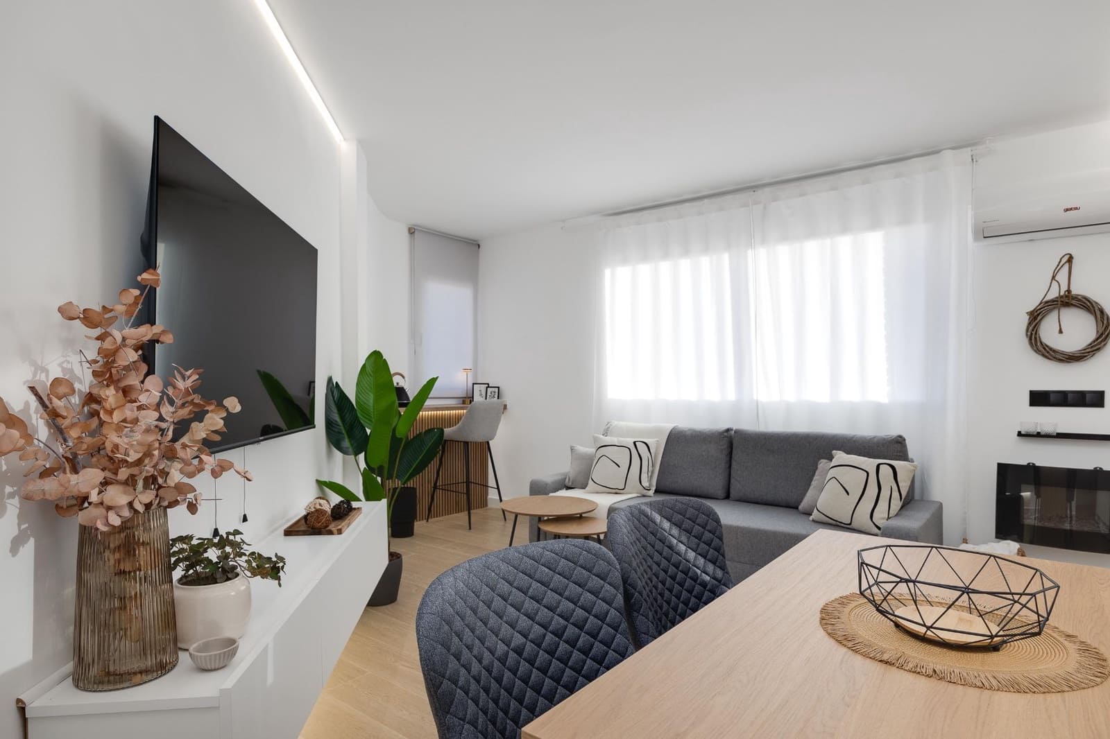 1 quarto Apartamento para arrendamento para férias em Torrevieja com piscina - 350 € (Ref: 8910998)