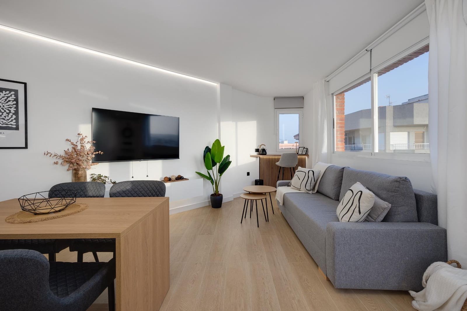 1 quarto Apartamento para arrendamento para férias em Torrevieja com piscina - 413 € (Ref: 8911000)