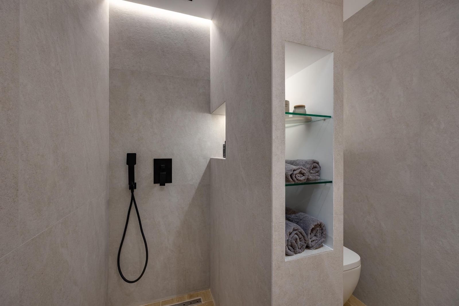 1 quarto Apartamento para arrendamento para férias em Torrevieja com piscina - 413 € (Ref: 8911000)