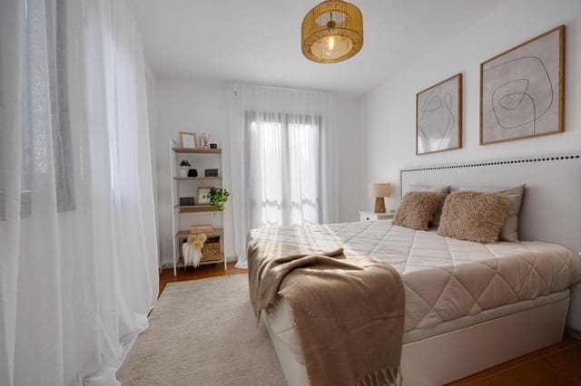 2 bedroom Apartment for sale in Nueva Torrevieja, Torrevieja with pool - € 229,000 (Ref: 9622384)