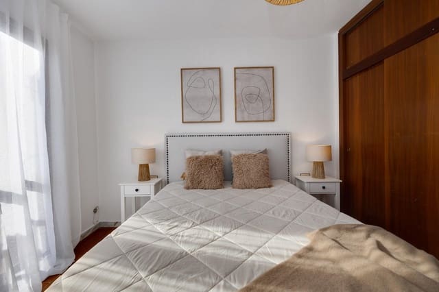 2 bedroom Apartment for sale in Nueva Torrevieja, Torrevieja with pool - € 229,000 (Ref: 9622384)