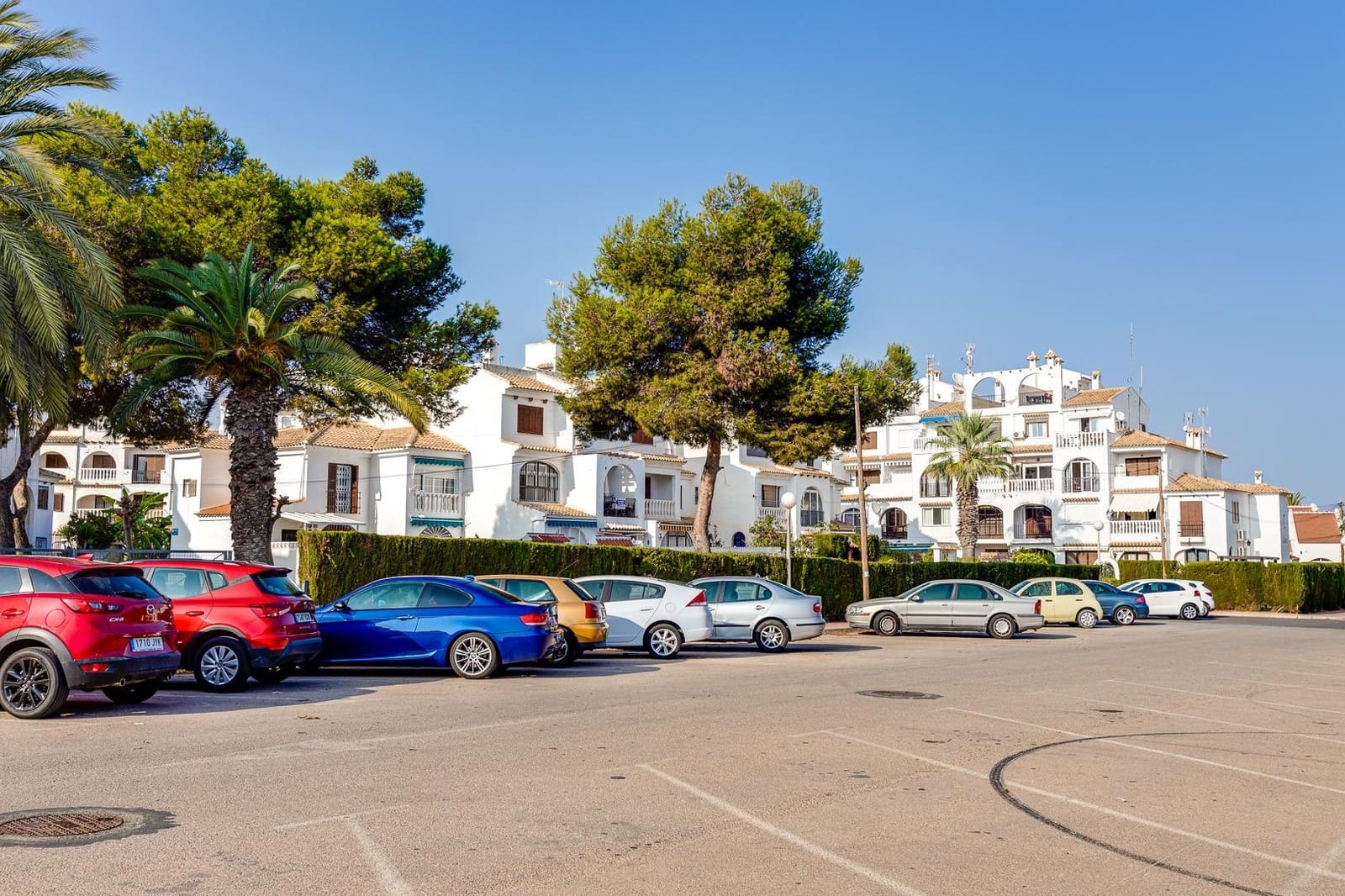 2 soveværelse Lejlighed til salg i Torrevieja med swimmingpool garage - € 216.000 (Ref: 9876403)
