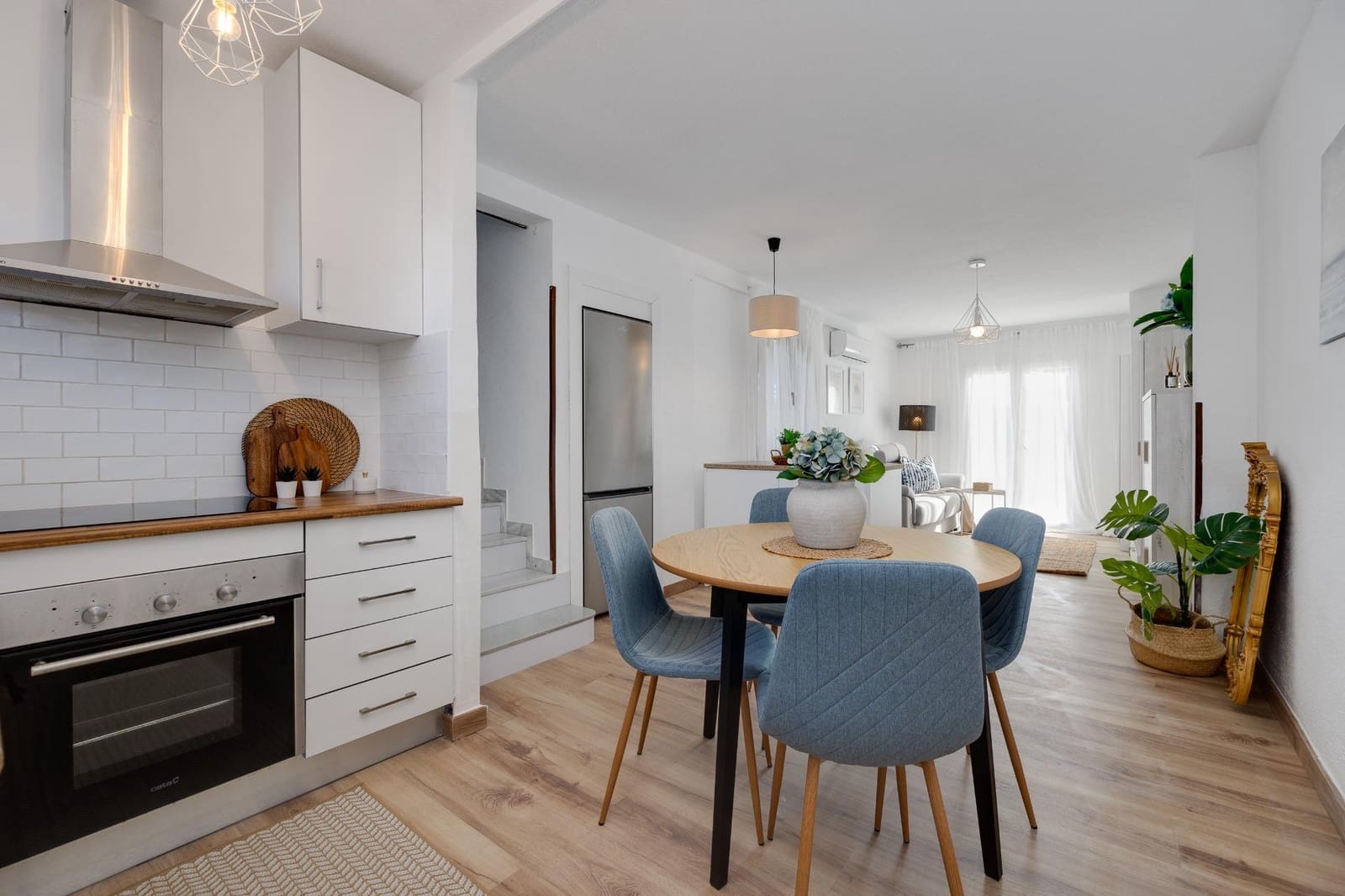 2 soveværelse Lejlighed til salg i Torrevieja med swimmingpool garage - € 216.000 (Ref: 9876404)