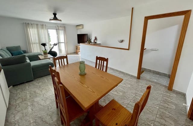 4 soveværelse Rækkehus til salg i Marratxí med garage - € 560.000 (Ref: 9134335)