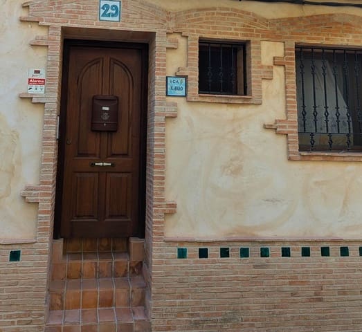 4 bedroom Townhouse for sale in El Pinell de Brai with garage - € 248,000 (Ref: 9523266)