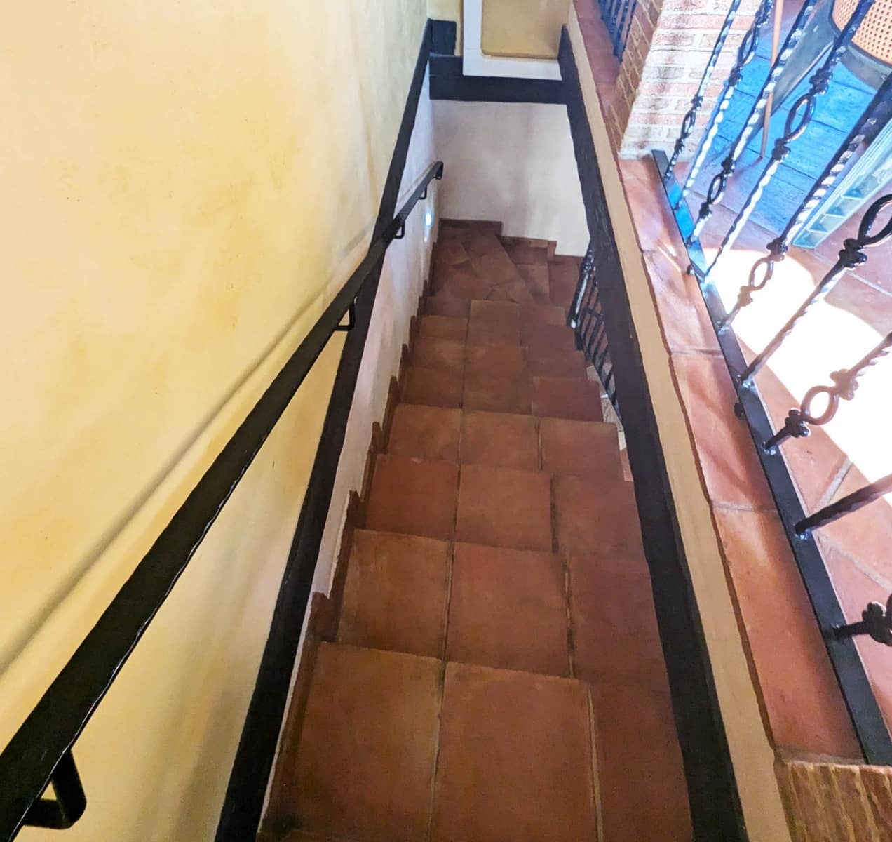 4 bedroom Townhouse for sale in El Pinell de Brai with garage - € 248,000 (Ref: 9523266)