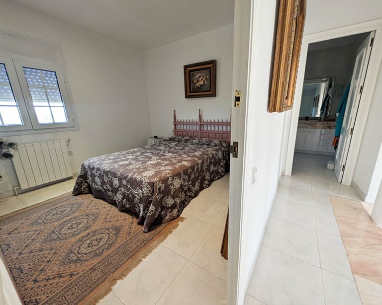 3 sypialnia Dom na sprzedaż w Rasquera z garażem - 240 000 € (Ref: 9523478)