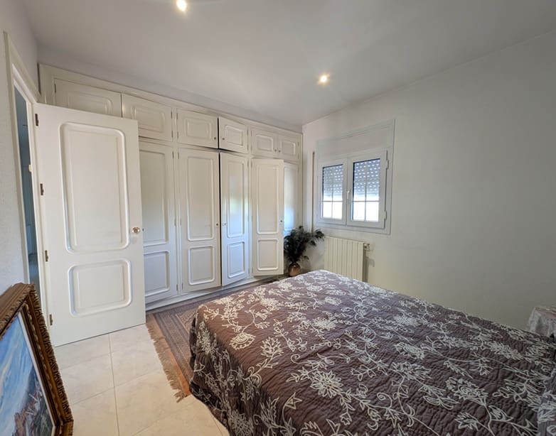 3 sypialnia Dom na sprzedaż w Rasquera z garażem - 240 000 € (Ref: 9523478)