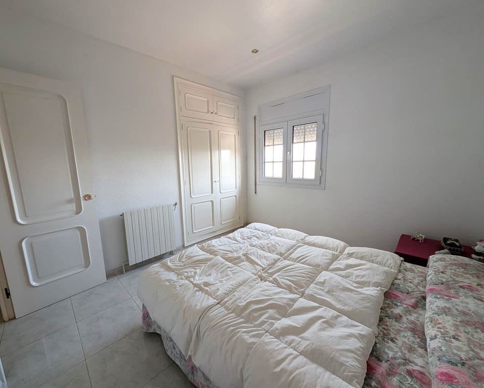 3 sypialnia Dom na sprzedaż w Rasquera z garażem - 240 000 € (Ref: 9523478)