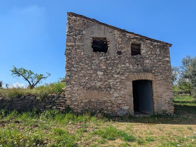 Finca/Landehus til salg i Garcia - € 160.000 (Ref: 9528849)