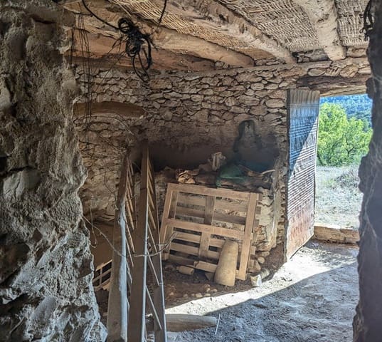 1 bedroom Finca/Country House for sale in El Pinell de Brai - € 69,000 (Ref: 9528853)