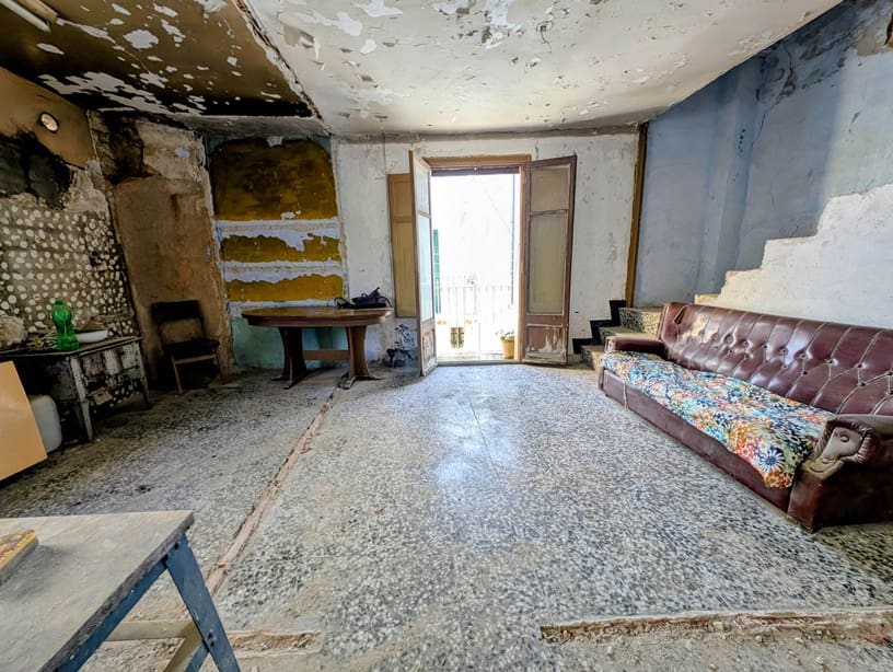 Casa de 2 habitaciones en Rasquera en venta - 28.000 € (Ref: 9564035)