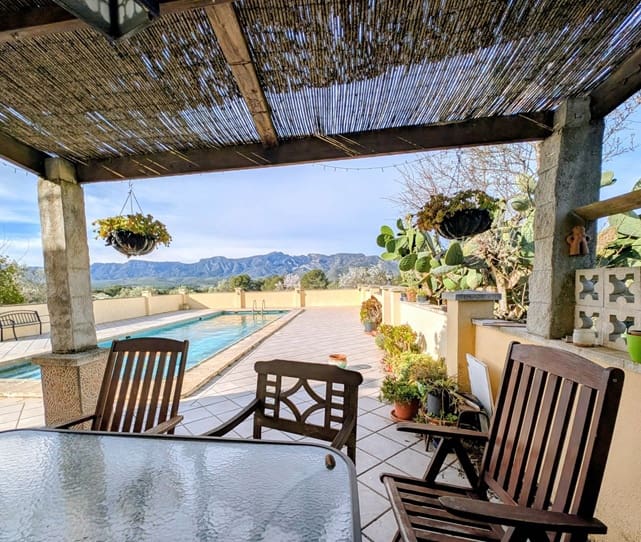 3 sovrum Finca/Hus på landet till salu i Tivissa med pool garage - 310 000 € (Ref: 9596487)