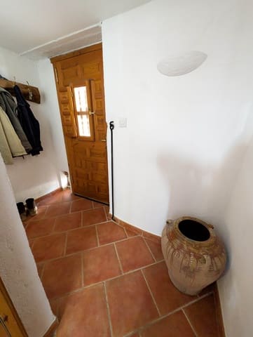 2 soverom Finca/Herregård til salgs i Gandesa med svømmebasseng garasje - € 172 000 (Ref: 9742145)