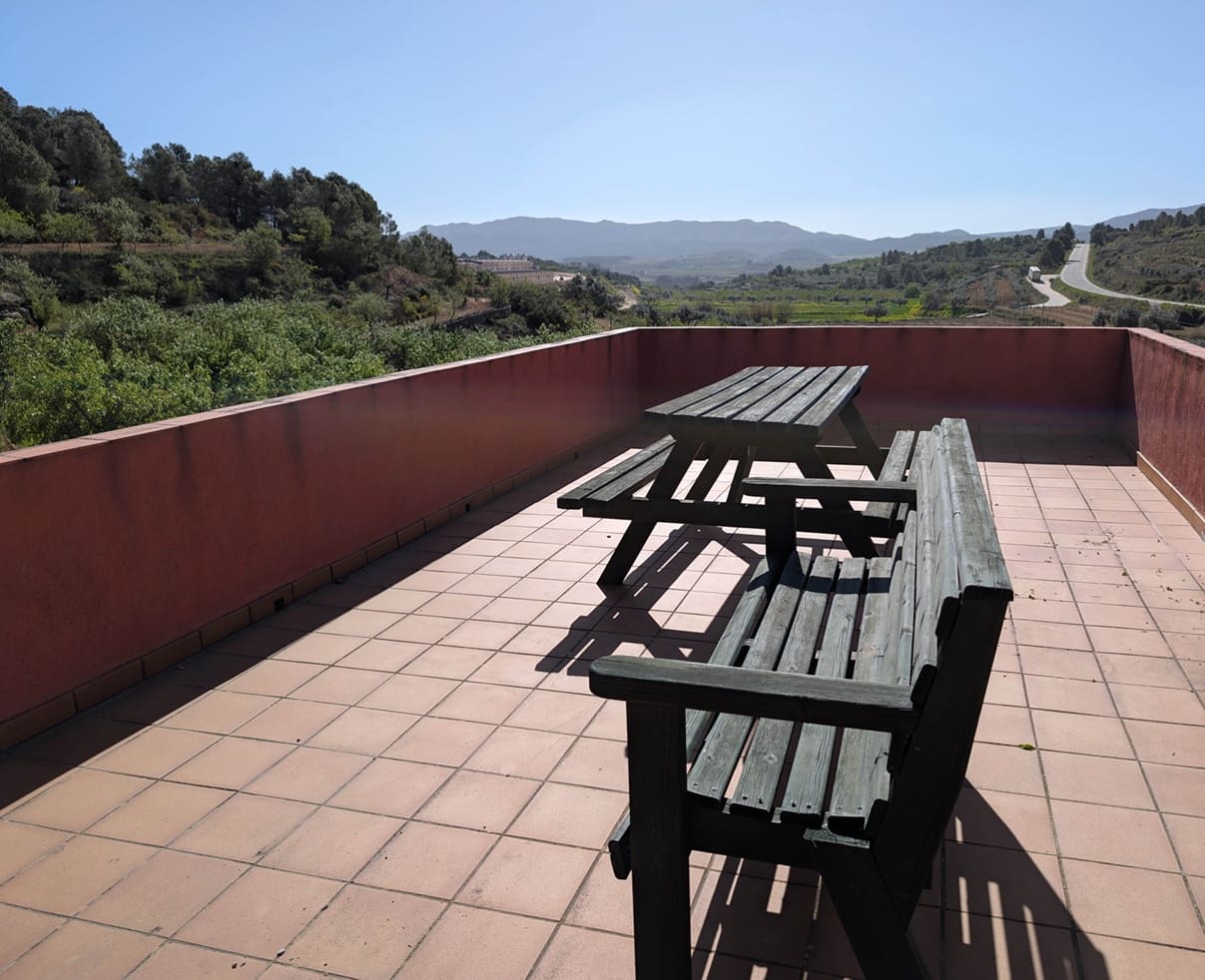 2 soverom Finca/Herregård til salgs i Gandesa med svømmebasseng garasje - € 172 000 (Ref: 9742145)