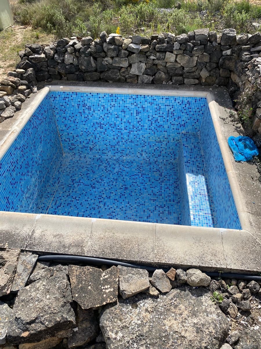 2 soverom Finca/Herregård til salgs i Gandesa med svømmebasseng garasje - € 172 000 (Ref: 9742145)