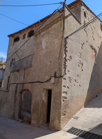 Casa em Banda para venda em Rasquera com garagem - 10 000 € (Ref: 9789530)