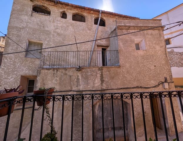 Casa em Banda para venda em Rasquera com garagem - 10 000 € (Ref: 9789530)