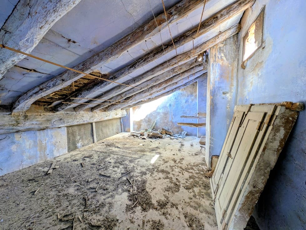 Byhus til salg i Rasquera med garage - € 10.000 (Ref: 9789530)