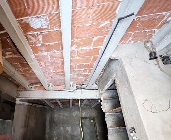 6 soverom Hus til salgs i Rasquera - € 42 000 (Ref: 9815144)