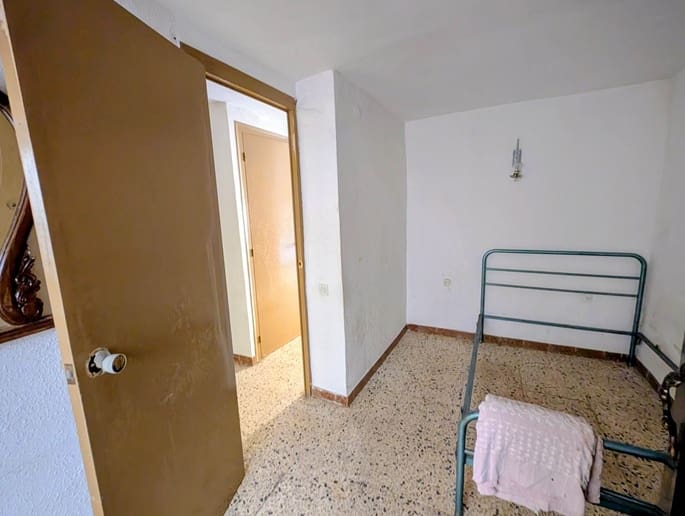 6 soverom Hus til salgs i Rasquera - € 42 000 (Ref: 9815144)