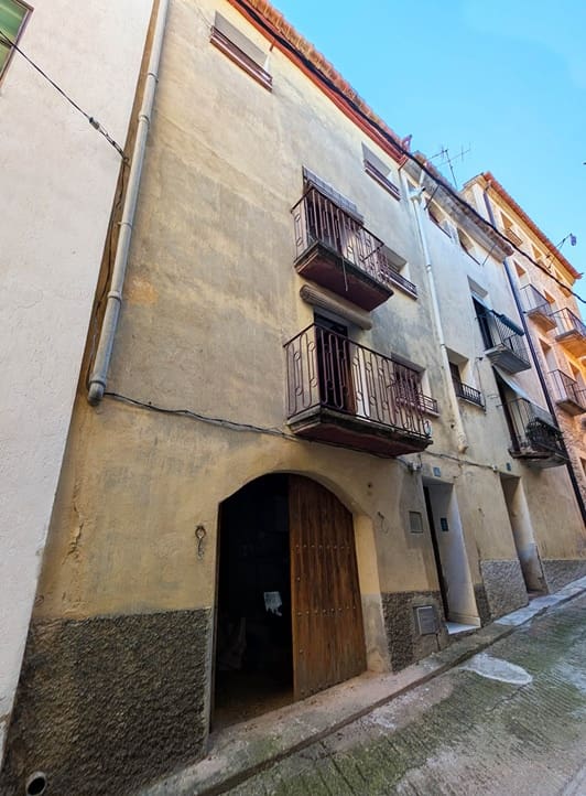 6 soverom Hus til salgs i Rasquera - € 42 000 (Ref: 9815144)