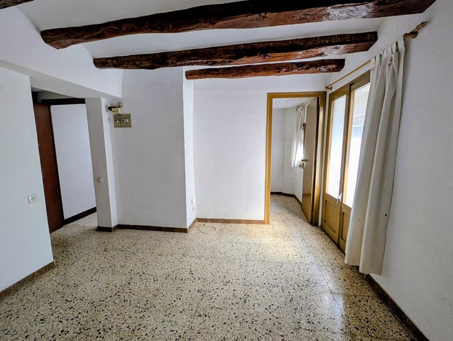 6 soverom Hus til salgs i Rasquera - € 42 000 (Ref: 9815144)