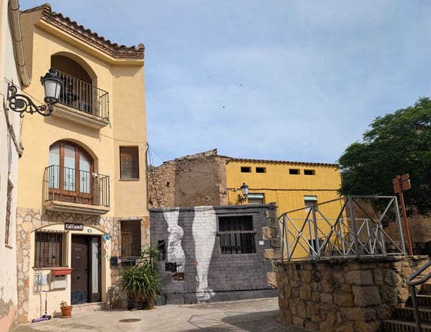 3 slaapkamer Huis te koop in Riba-roja d'Ebre - € 160.000 (Ref: 9885297)