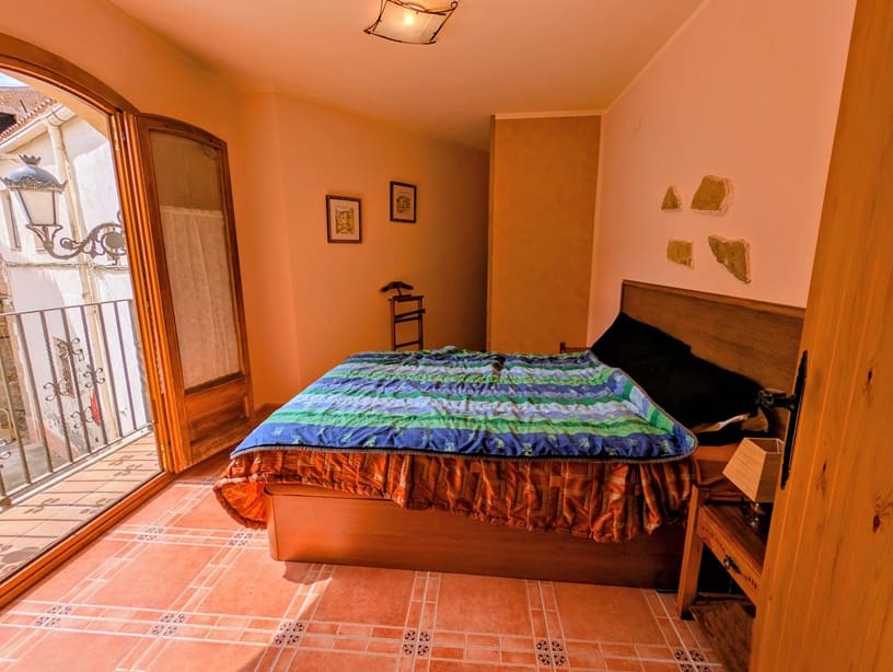 3 slaapkamer Huis te koop in Riba-roja d'Ebre - € 160.000 (Ref: 9885297)