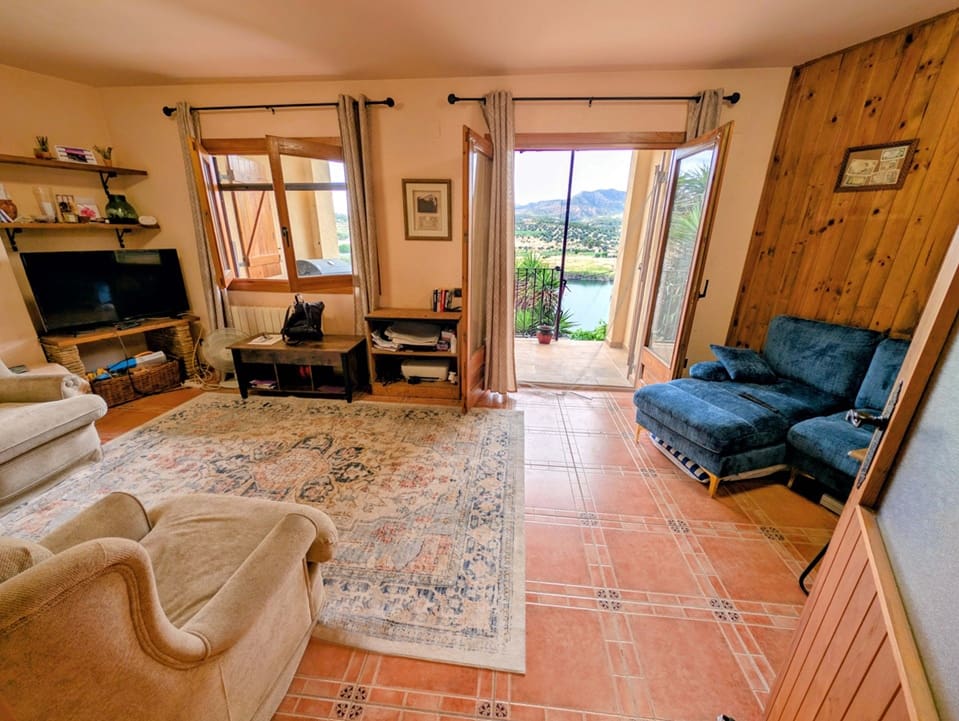 3 slaapkamer Huis te koop in Riba-roja d'Ebre - € 160.000 (Ref: 9885297)