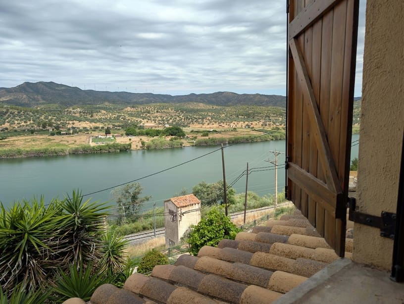 3 slaapkamer Huis te koop in Riba-roja d'Ebre - € 160.000 (Ref: 9885297)