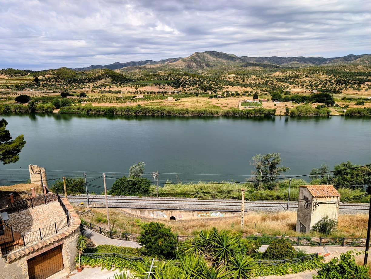 3 slaapkamer Huis te koop in Riba-roja d'Ebre - € 160.000 (Ref: 9885297)