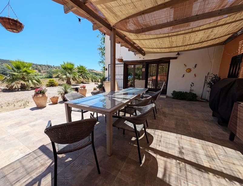 3 soverom Finca/Herregård til salgs i Garcia - € 189 000 (Ref: 9902408)