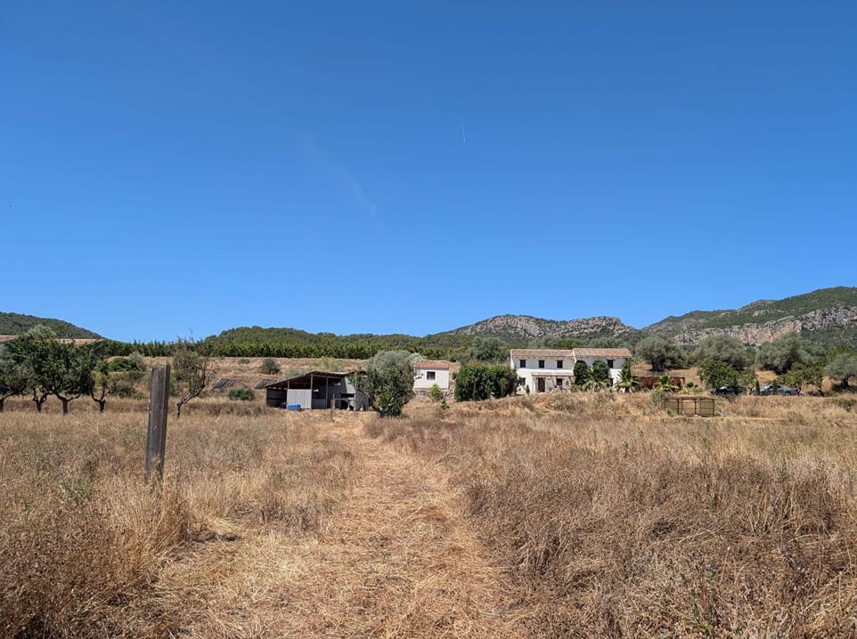 3 soverom Finca/Herregård til salgs i Garcia - € 189 000 (Ref: 9902408)