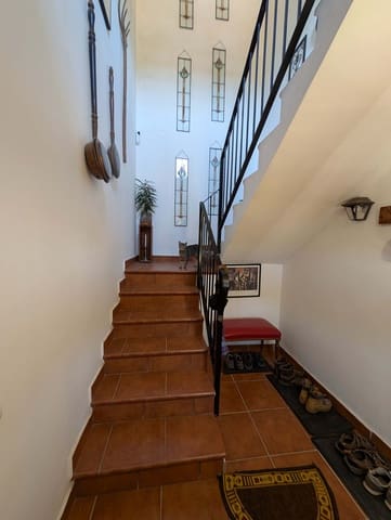 3 soverom Finca/Herregård til salgs i Garcia - € 189 000 (Ref: 9902408)