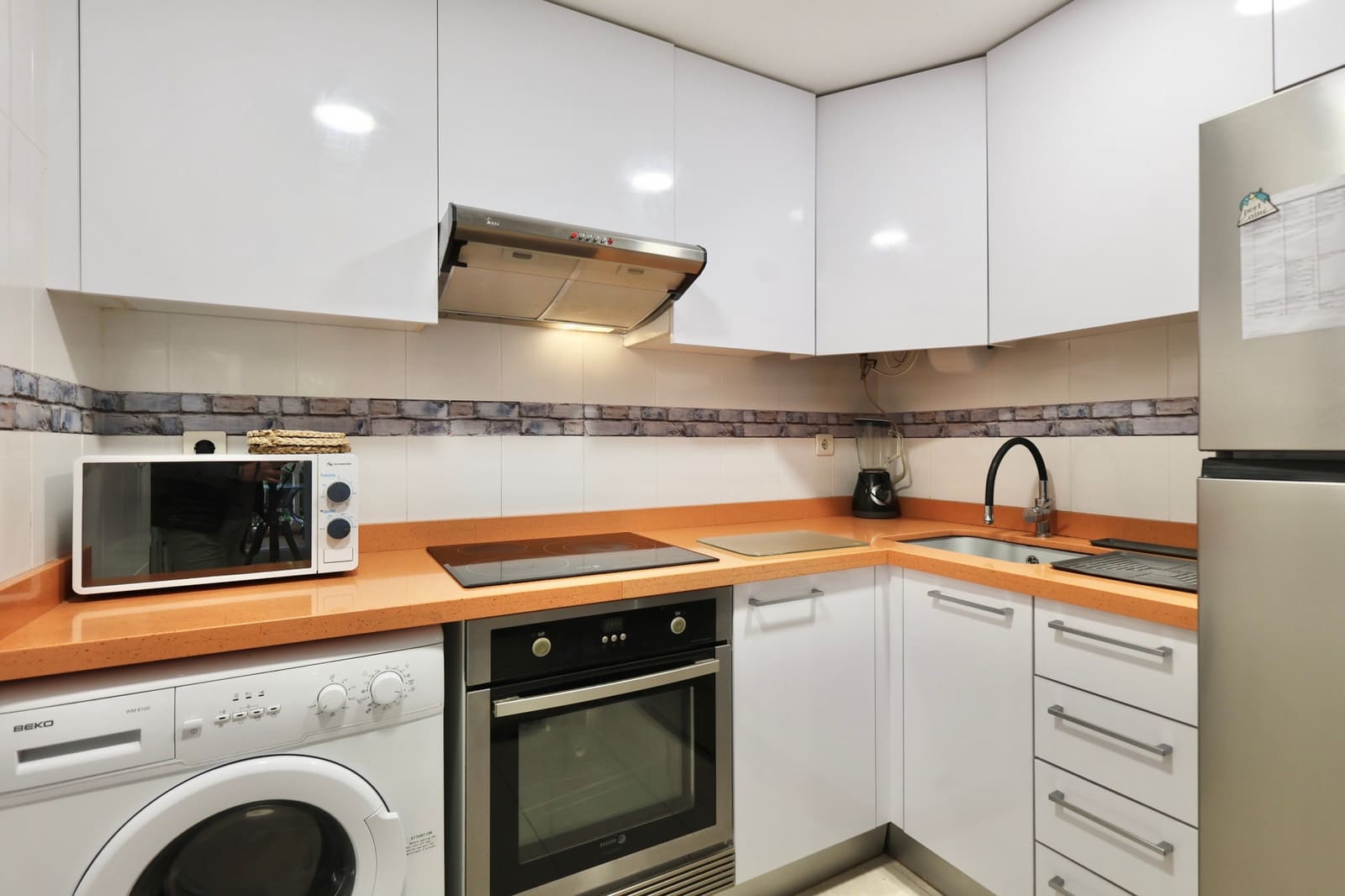 1 soverom Leilighet til salgs i Arenal med svømmebasseng garasje - € 279 000 (Ref: 9221324)