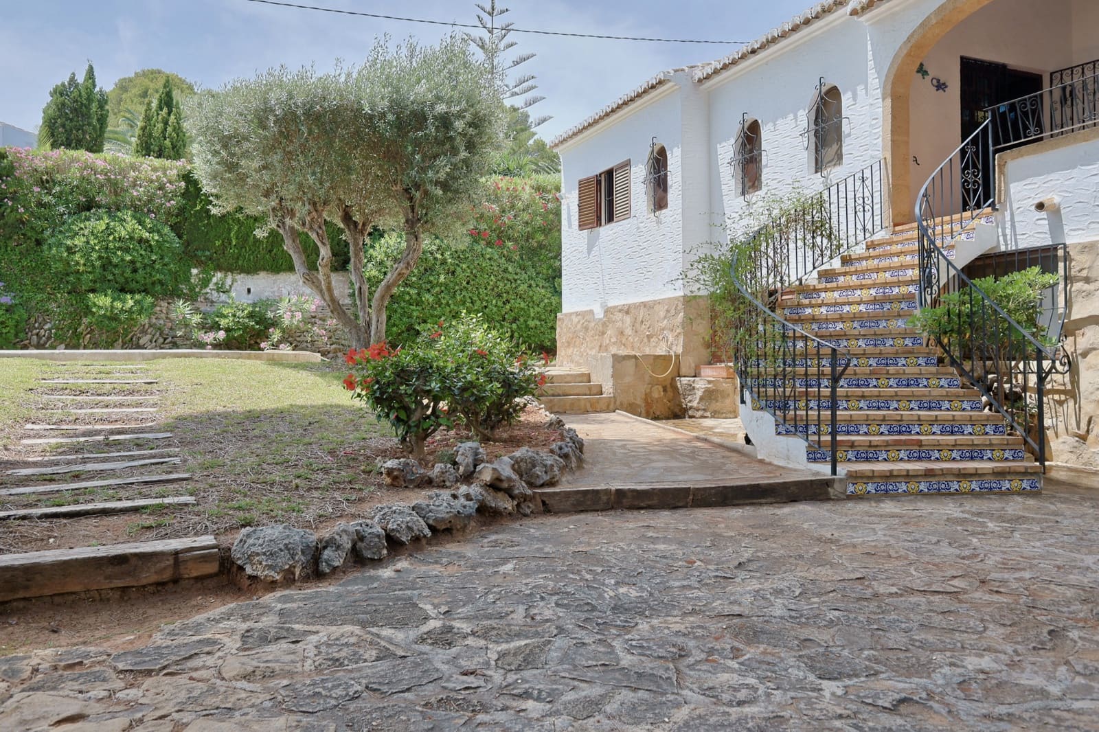 6 soverom Villa til salgs i Javea / Xabia med svømmebasseng garasje - € 850 000 (Ref: 9221331)