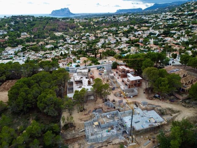 3 soveværelse Villa til salg i Teulada Pueblo, Teulada-Moraira med swimmingpool - € 1.690.000 (Ref: 9221333)