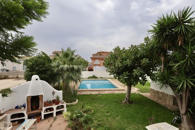 7 soverom Villa til salgs i Centro ciudad, Javea / Xàbia med svømmebasseng garasje - € 850 000 (Ref: 9221338)