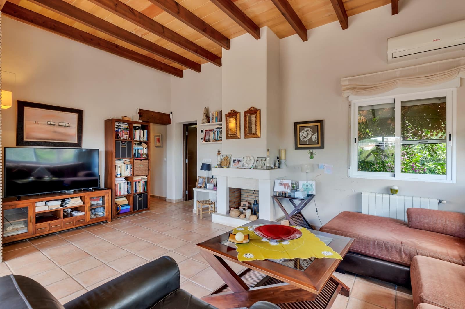 3 bedroom Villa for sale in Pinosol with pool garage - € 599,000 (Ref: 9438689)