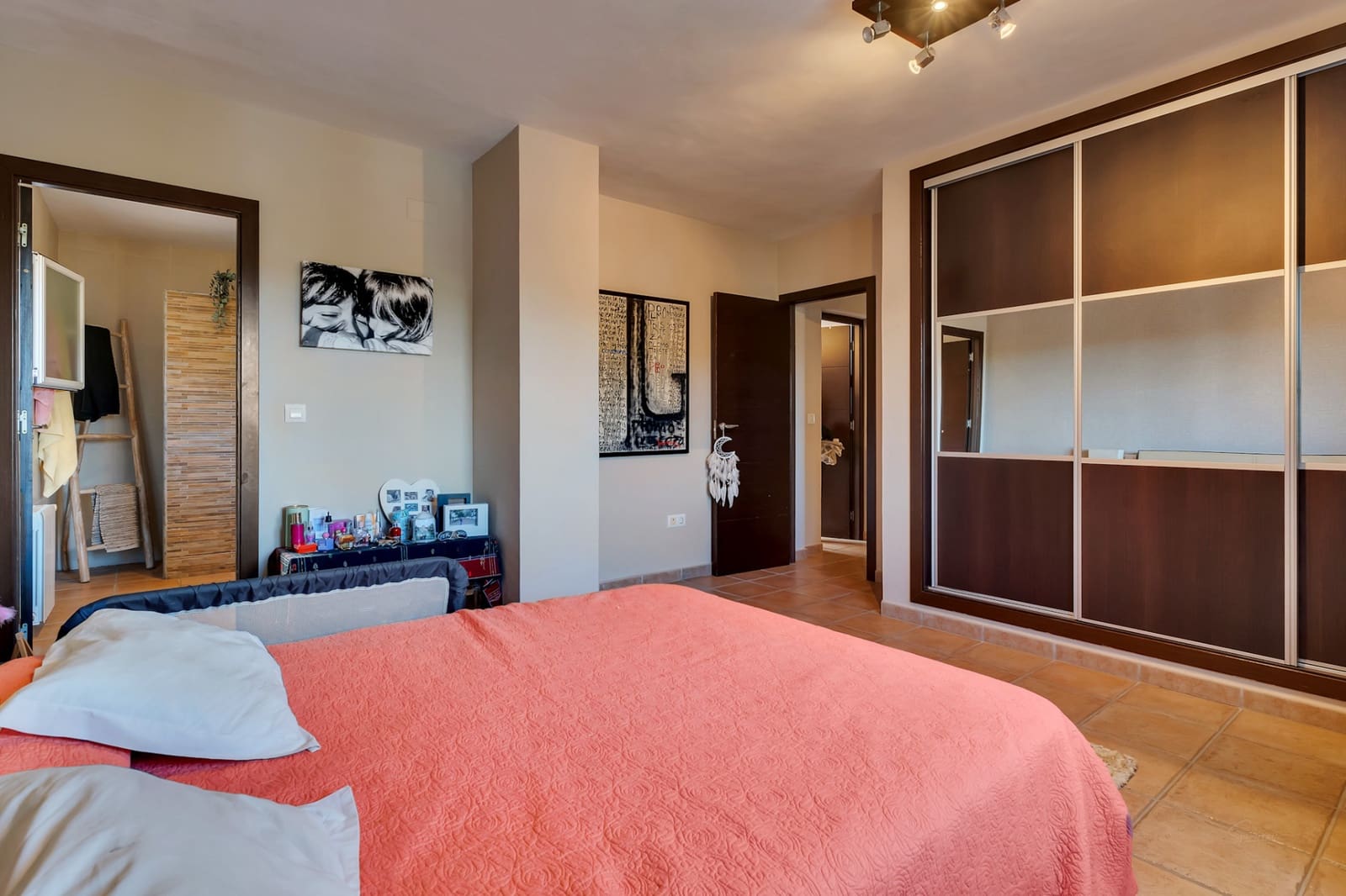 3 bedroom Villa for sale in Pinosol with pool garage - € 599,000 (Ref: 9438689)