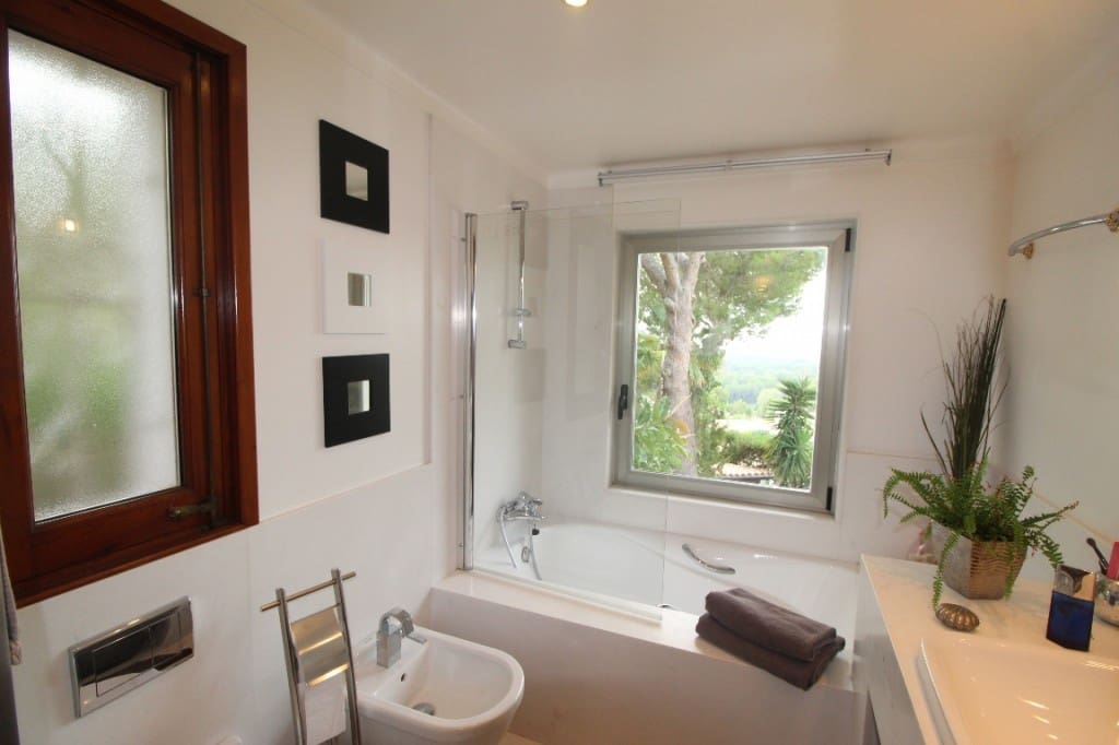 6 soveværelse Villa til salg i Bendinat med swimmingpool - € 3.500.000 (Ref: 2775798)